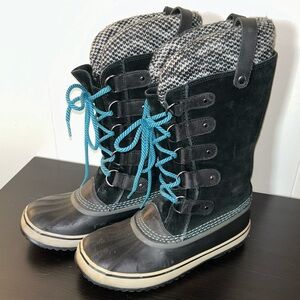 Sorel Joan of Arctic knit winter boots - size 7.5